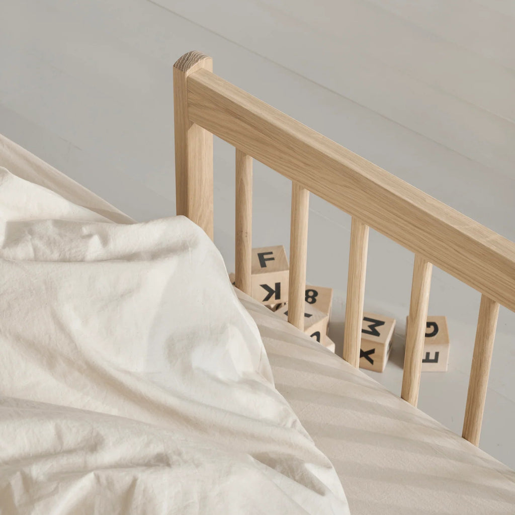 Letto Mini + Junior Bed in Quercia Oliver Furniture - Decochic