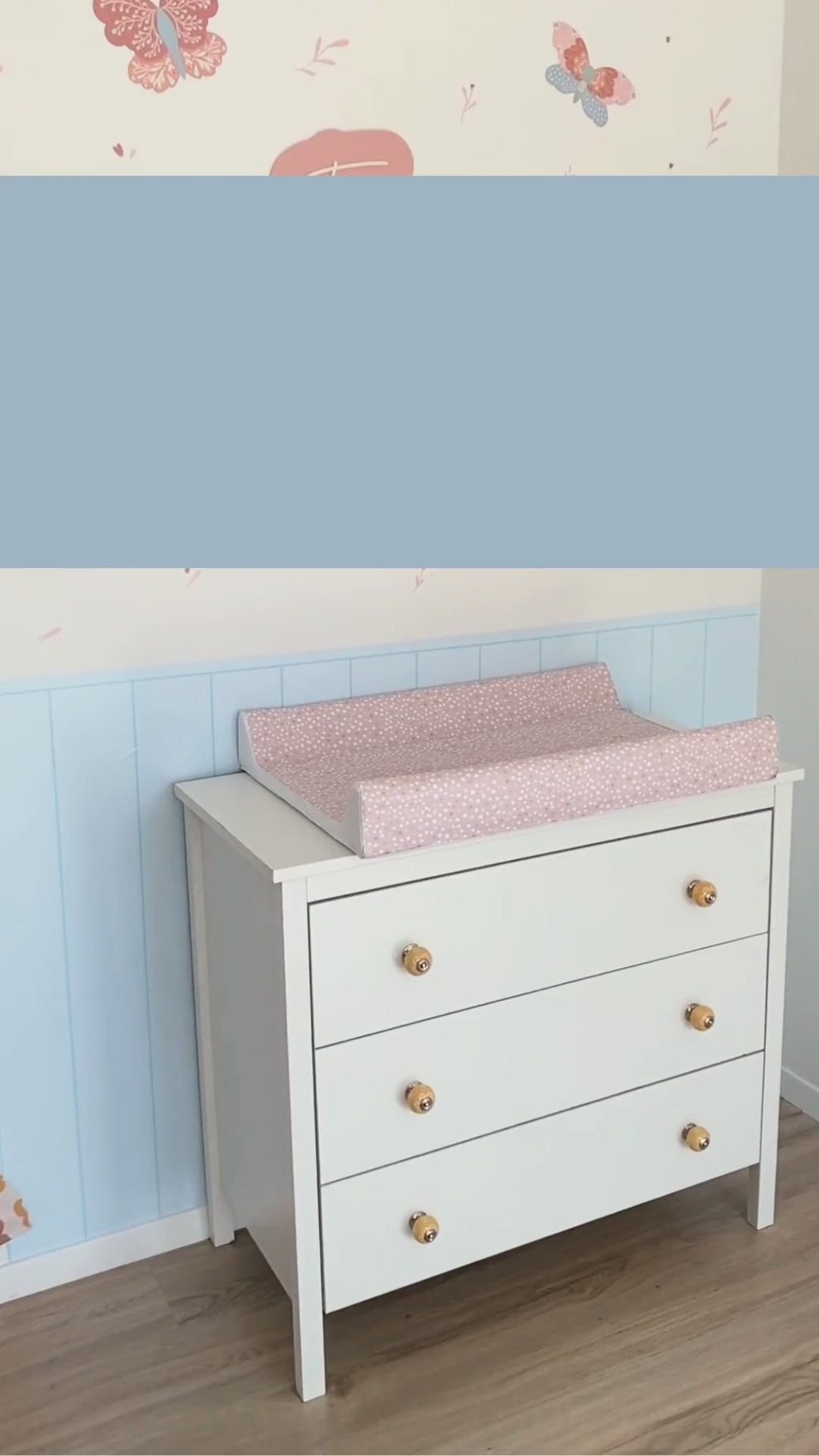 Adesivo Murale Boiserie Righe 1 cm- Più Colori e Dimensioni Disponibili - Decochic